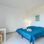 بيت للعطل La Maison De L'amiral By Interhome